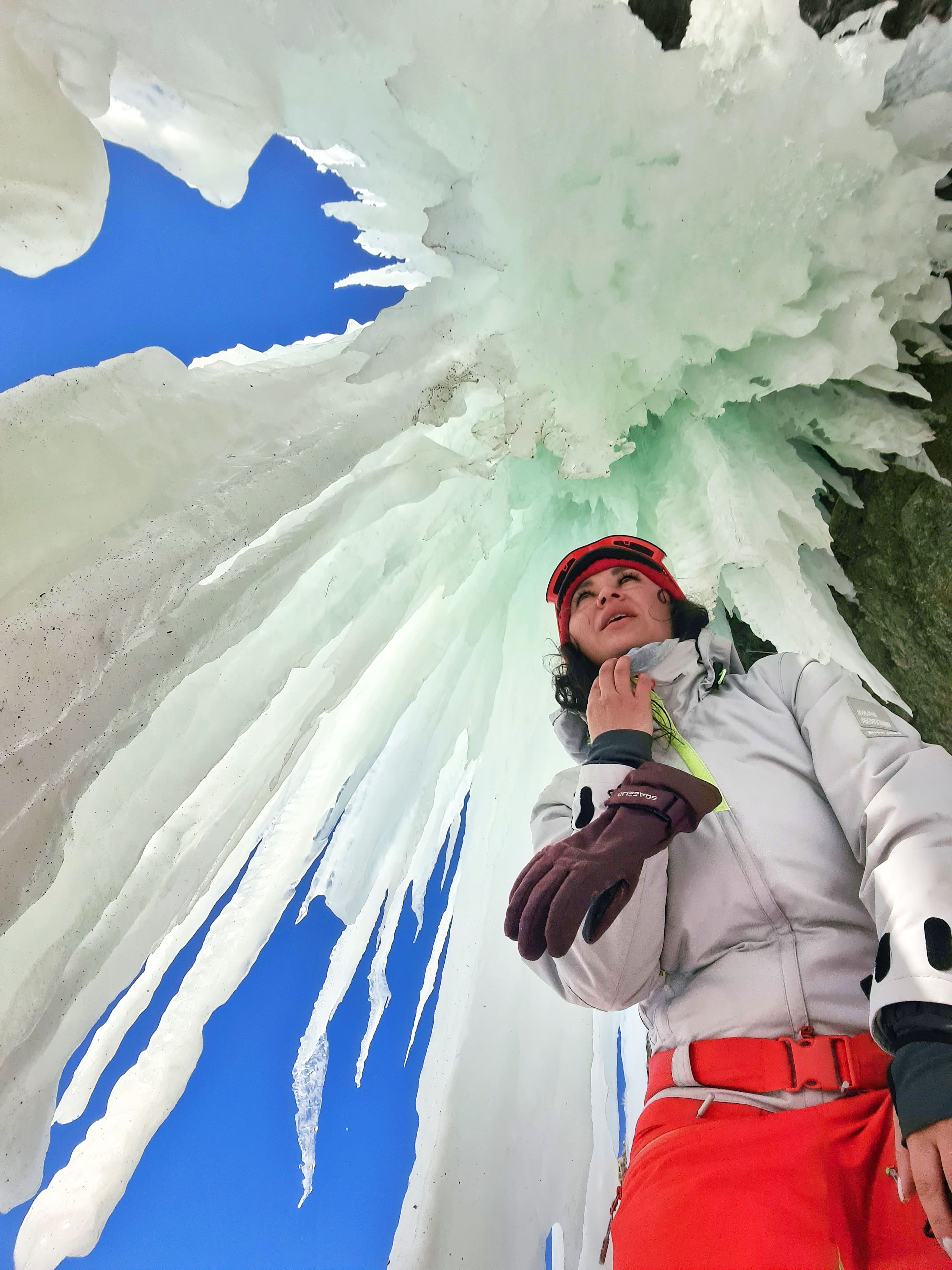 Зимняя Бухта Тихая и ледопады